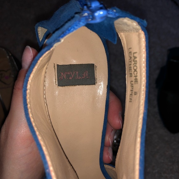 Blue suede NYLA peep toe strappy heels: size 8 - Picture 4 of 4